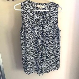 Black and white print LOFT sleeveless blouse